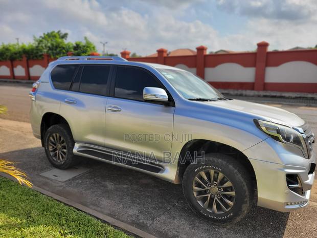 Toyota Land Cruiser Prado 2.7 i 2013 Silver