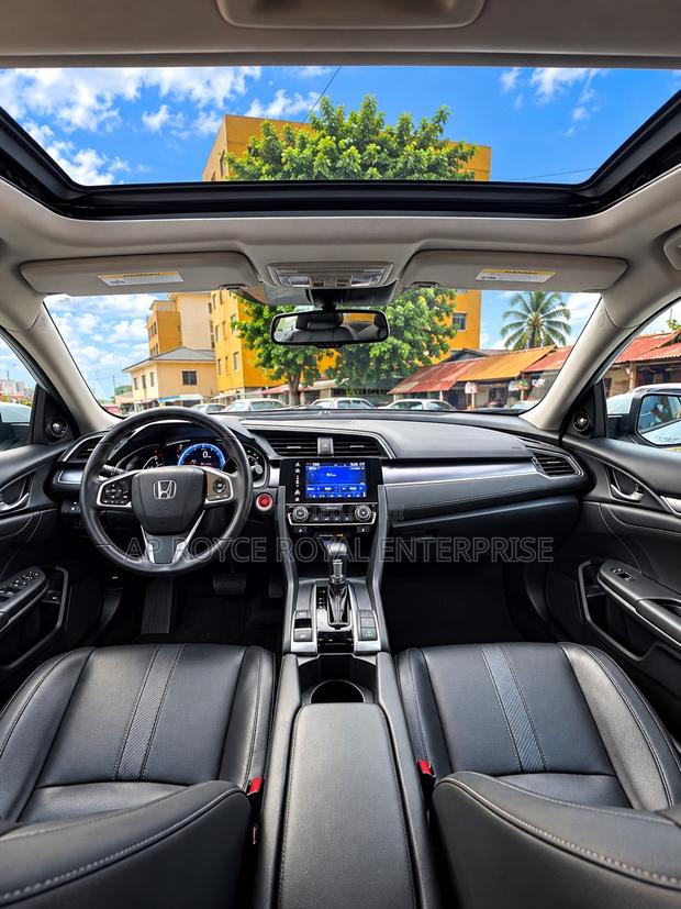 Honda Civic Touring 4dr Sedan (1.5L 4cyl) 2016 Gray