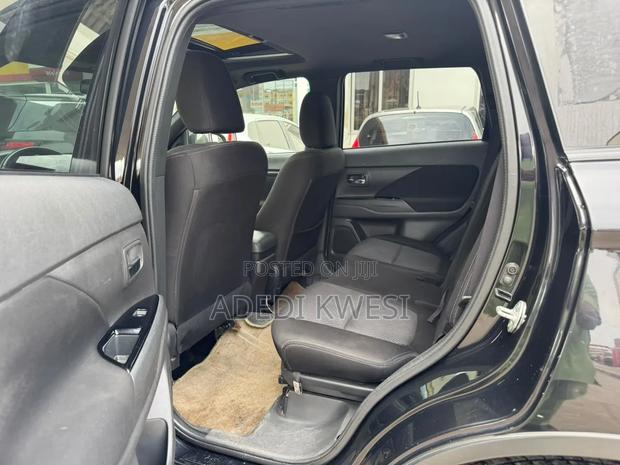 Mitsubishi Outlander SE 4dr SUV (2.4L 4cyl CVT) 2015 Black