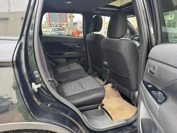 Mitsubishi Outlander SE 4dr SUV (2.4L 4cyl CVT) 2015 Black