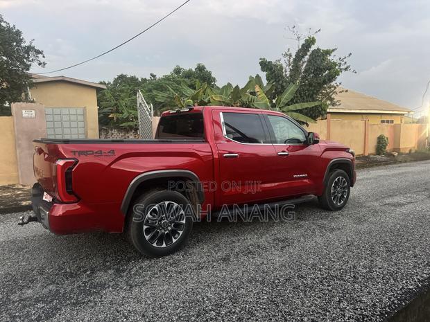 Toyota Tundra 2023 Red