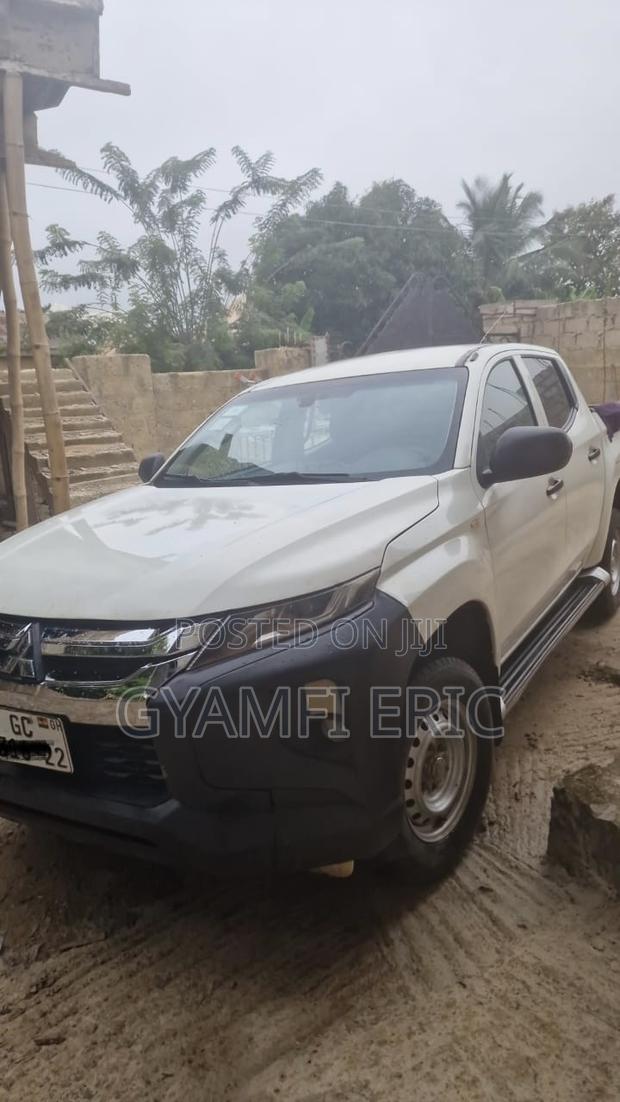 Mitsubishi L200 2021 White