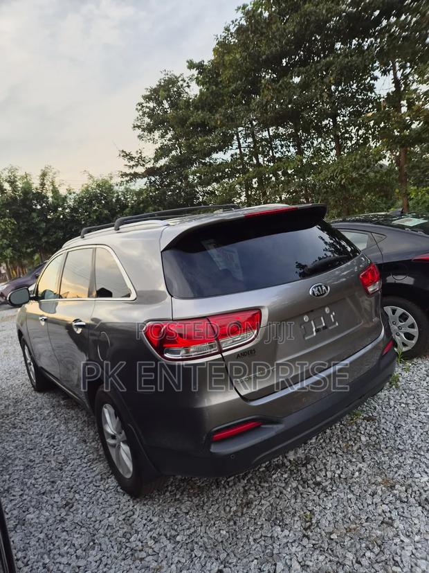 Kia Sorento 2.4L L FWD 2017 Gray