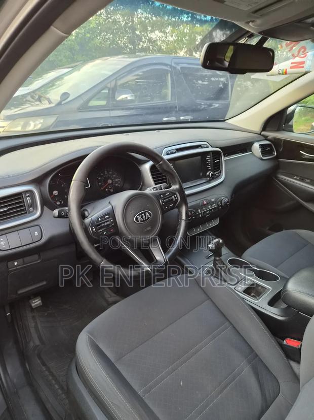 Kia Sorento 2.4L L FWD 2017 Gray