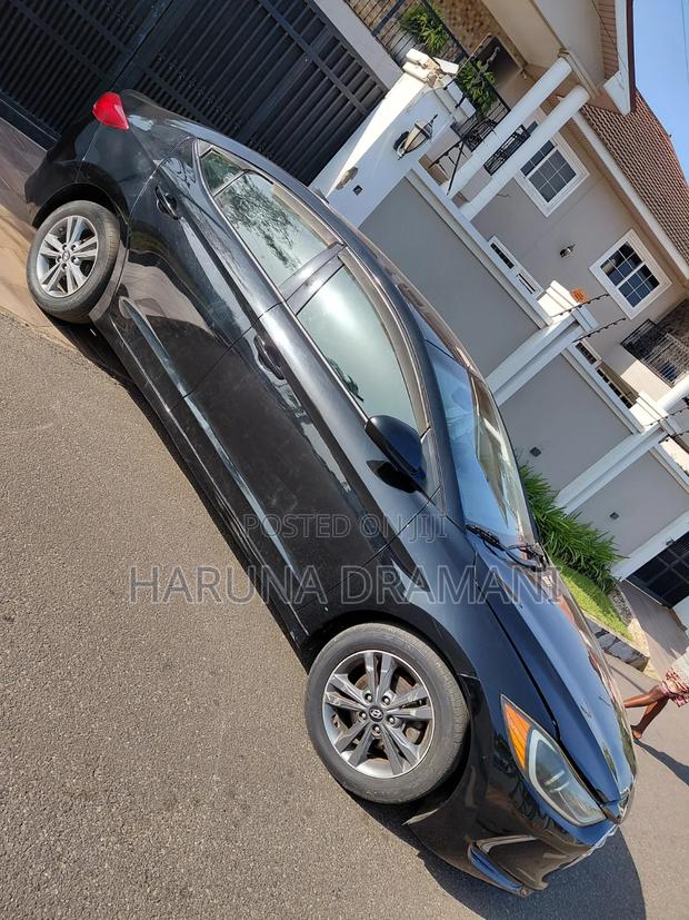 Hyundai Elantra Sport Sedan FWD (1.6L 4cyl 6M) 2017 Black