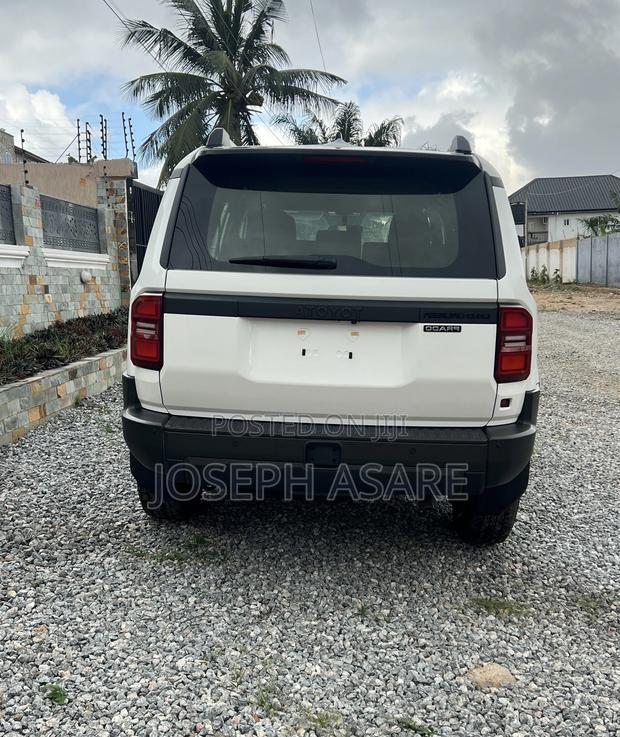 Toyota Land Cruiser Prado 2026 White