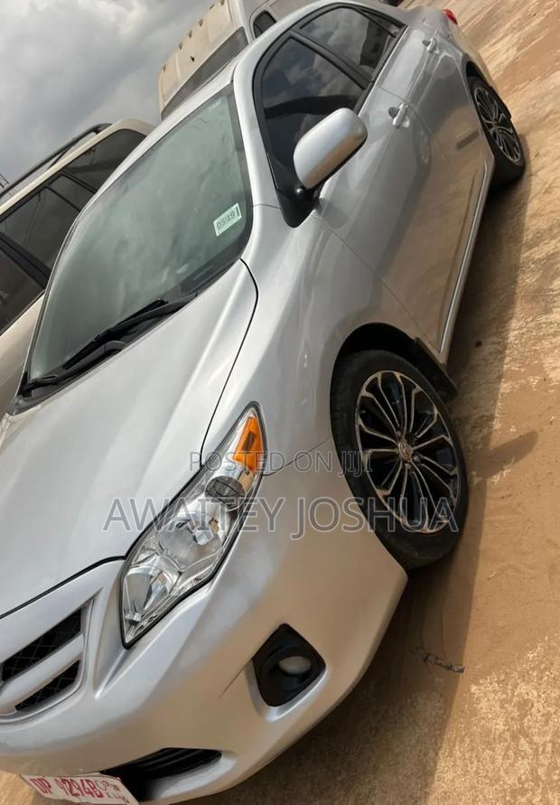 Toyota Corolla 2013 Silver