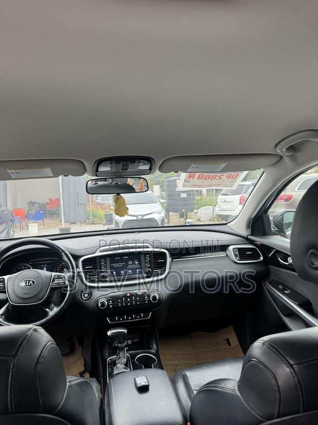 Kia Sorento 2.4L LX AWD 2019 Gray