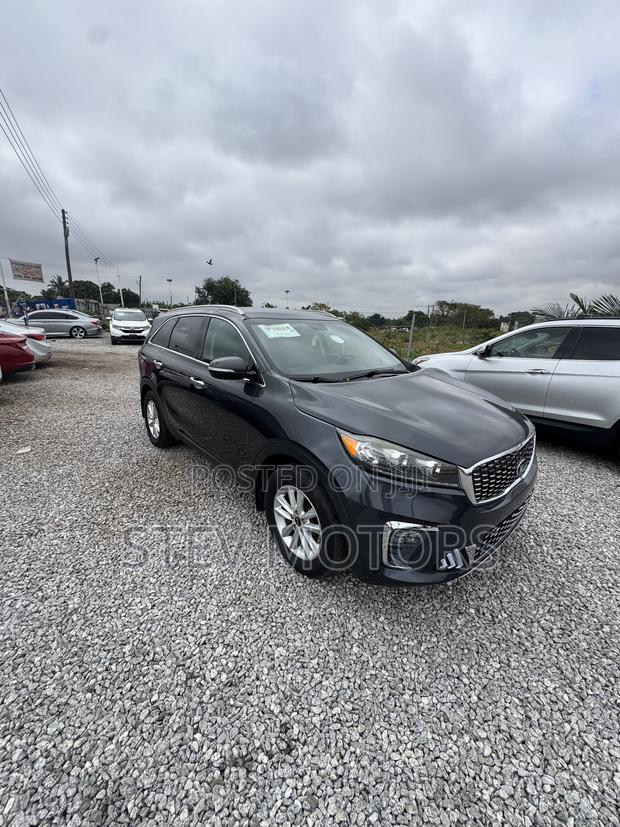Kia Sorento 2.4L LX AWD 2019 Gray
