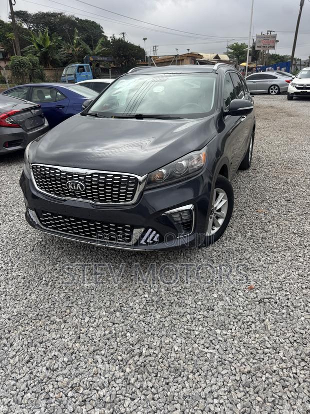 Kia Sorento 2.4L LX AWD 2019 Gray