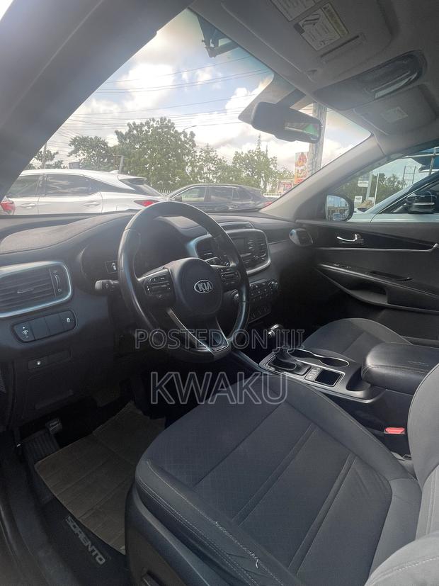 Kia Sorento 4dr SUV 2016 Brown