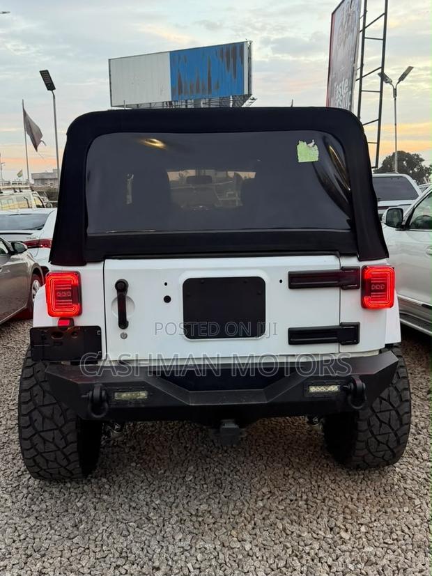 Jeep Wrangler Sahara 4x4 2017 White