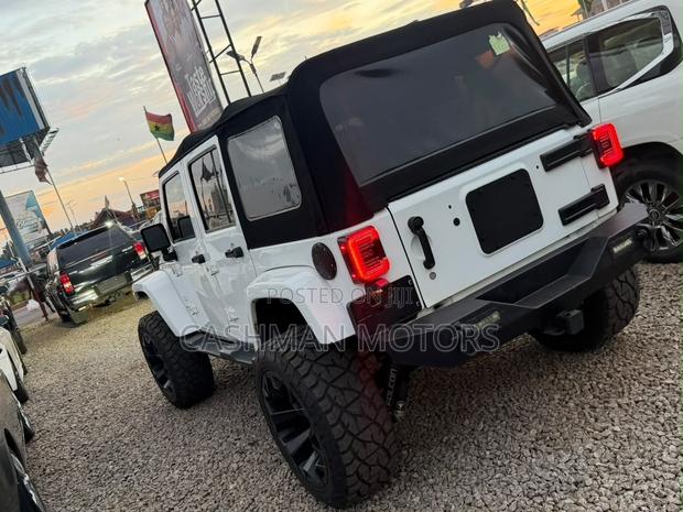 Jeep Wrangler Sahara 4x4 2017 White