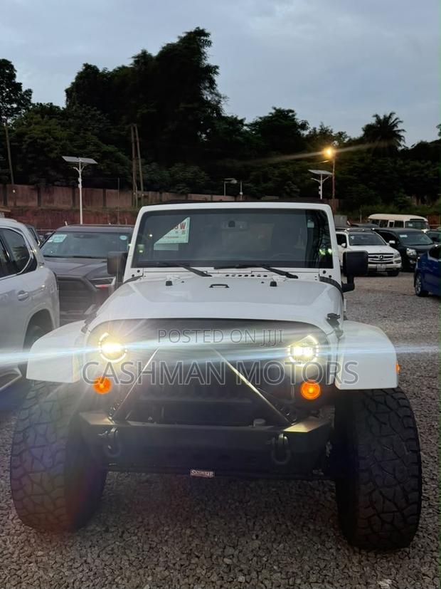 Jeep Wrangler Sahara 4x4 2017 White