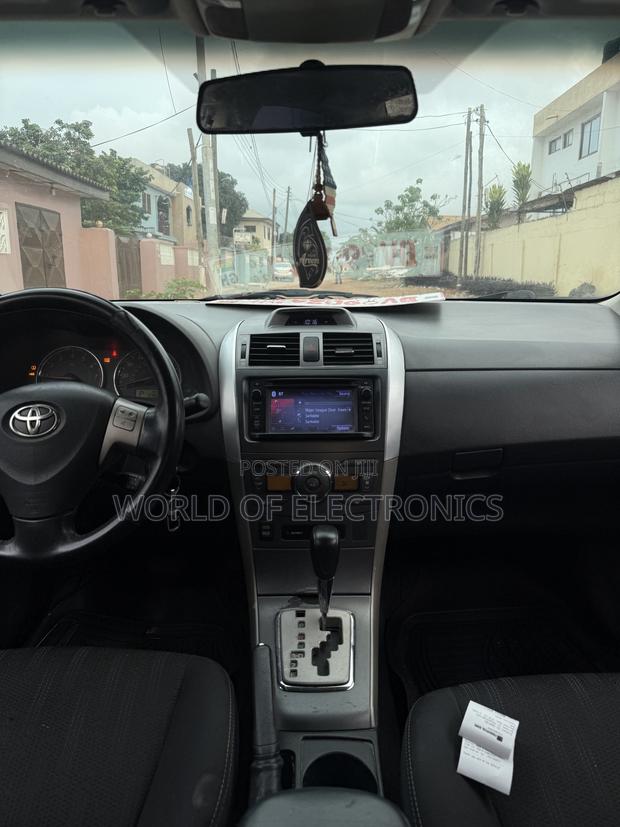 Toyota Corolla S 4dr Sedan (1.8L 4cyl 4A) 2013 Silver