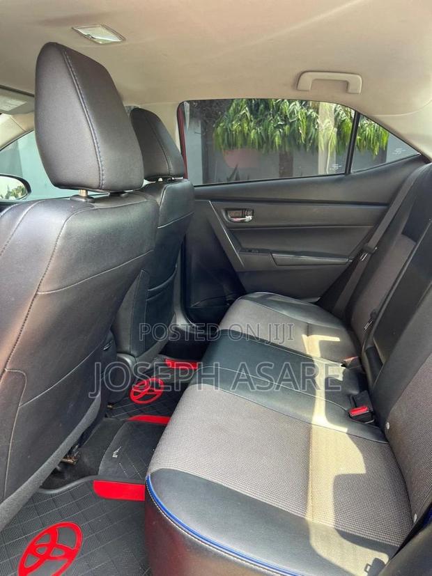 Toyota Corolla 2017 Red