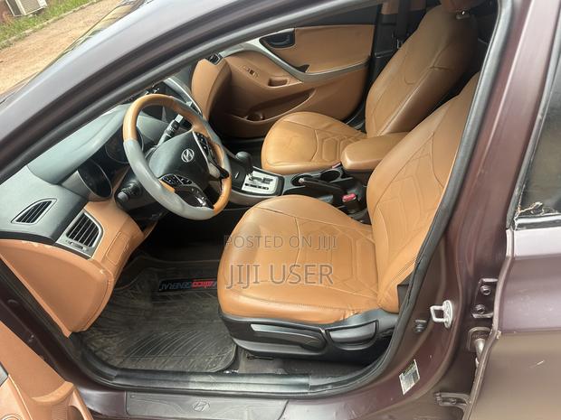 Hyundai Elantra 2012 Brown