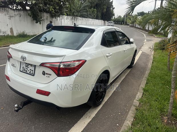 Toyota Corolla S 4dr Sedan (1.8L 4cyl CVT) 2015 White