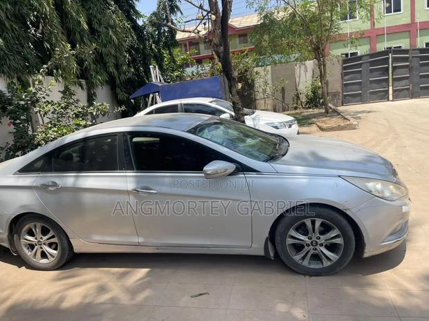 Hyundai Sonata 2012 Silver