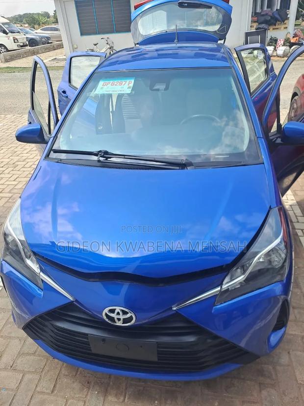 Toyota Yaris LE Hatchback 5dr 2018 Blue