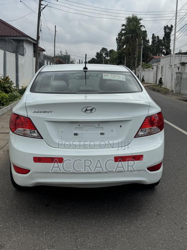 Hyundai Accent 2013 White