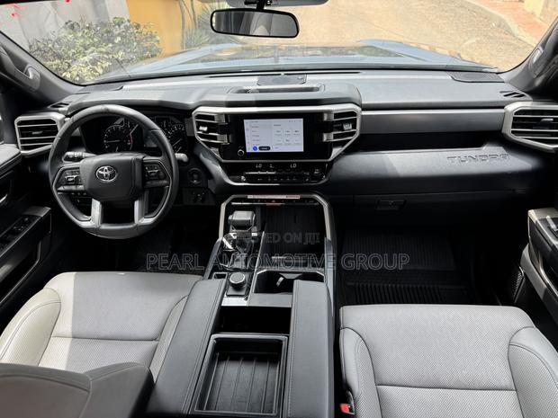 Toyota Tundra SR5 Double Cab 4WD LB 2025 Gray
