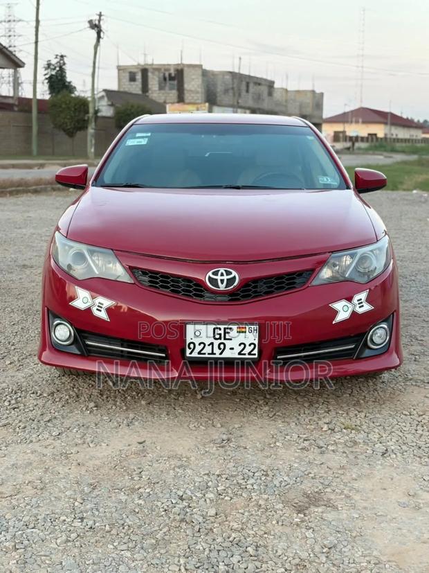Toyota Camry LE 4dr Sedan (2.5L 4cyl 6A) 2013 Red