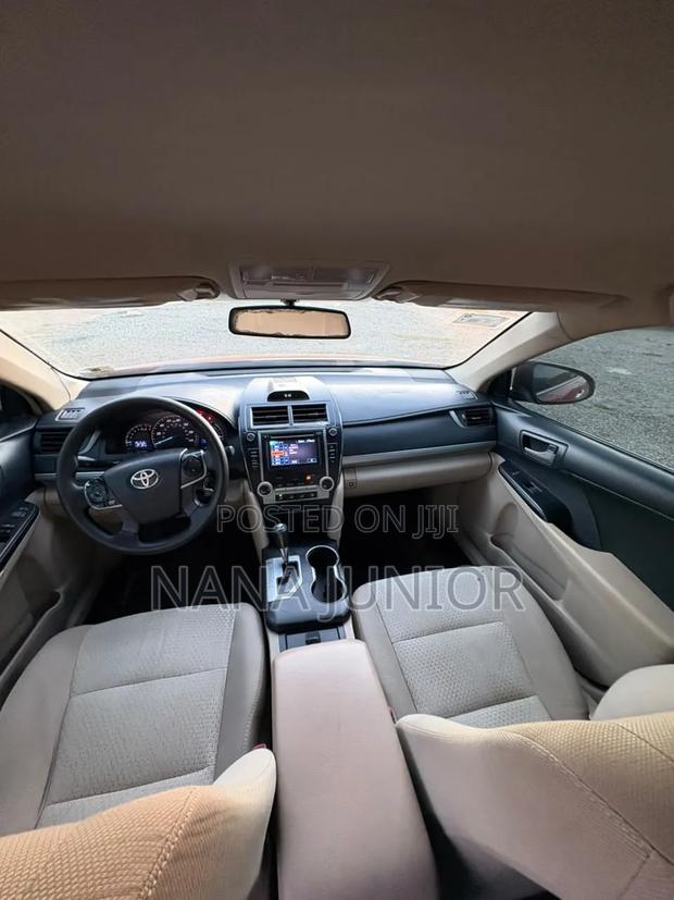 Toyota Camry LE 4dr Sedan (2.5L 4cyl 6A) 2013 Red