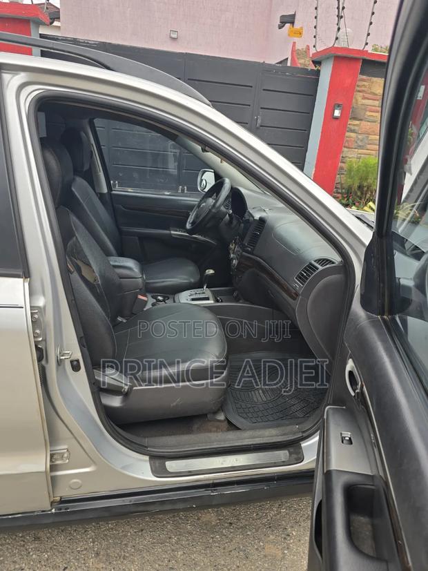Hyundai Santa Fe GLS 2012 Silver