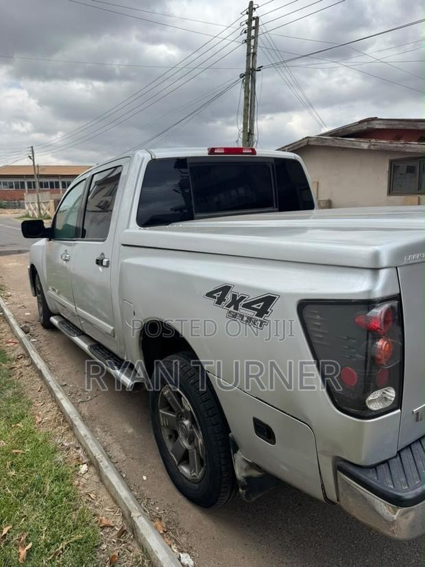 Nissan Titan Crew Cab 2006 Silver