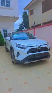 Toyota RAV4 XLE Premium FWD 2023 White for sale