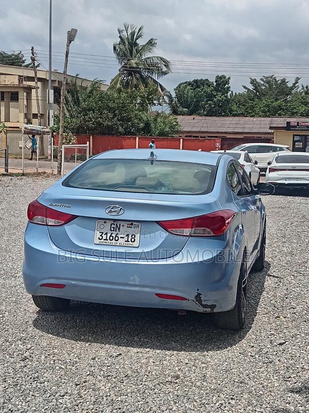 Hyundai Elantra 2012 Blue