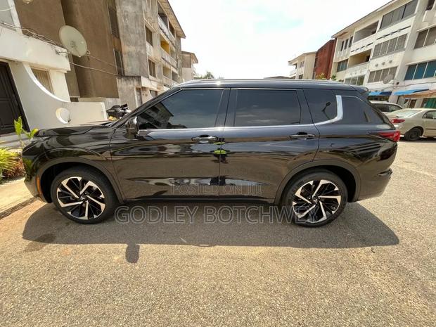 Mitsubishi Outlander SEL 2022 Black