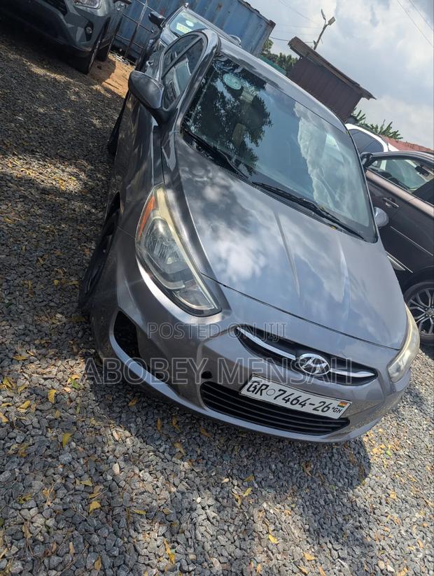 Hyundai Accent SE Sedan 2016 Gray
