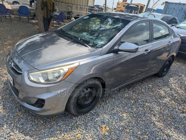 Hyundai Accent SE Sedan 2016 Gray