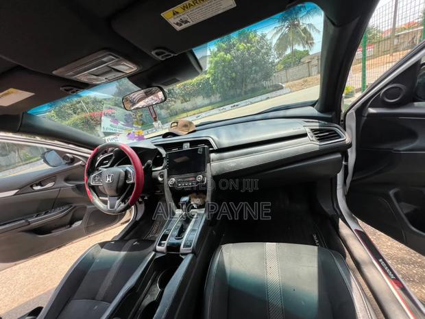 Honda Civic 2021 White