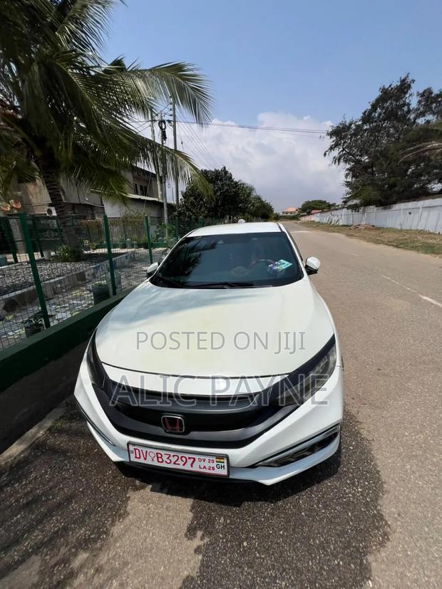 Honda Civic 2021 White
