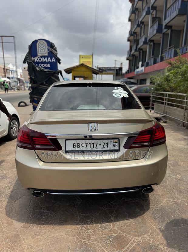 Honda Accord Sport 4dr Sedan (2.4L 4cyl 6M) 2015 Gold