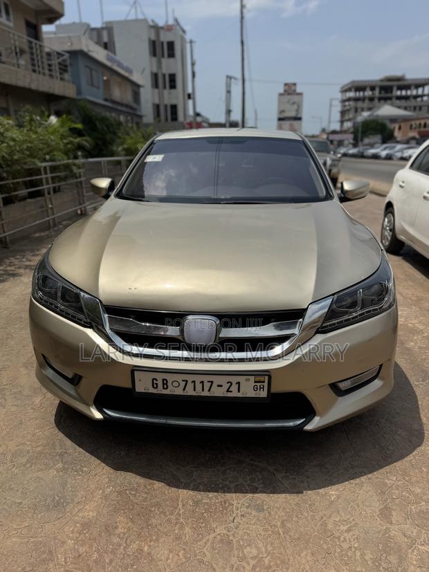 Honda Accord Sport 4dr Sedan (2.4L 4cyl 6M) 2015 Gold