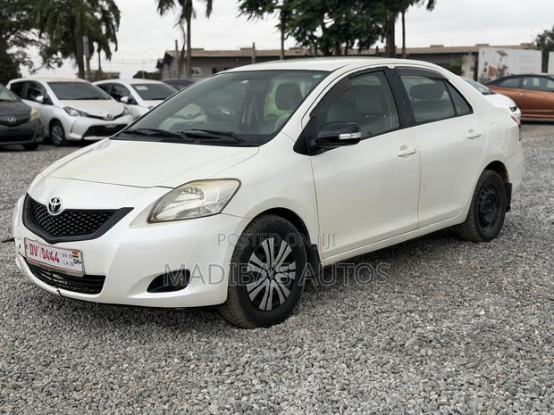 Toyota Belta 2010 White