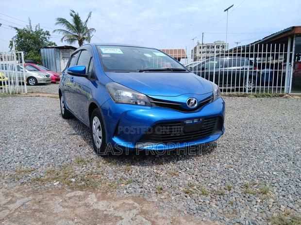 Toyota Vitz 1.3 FWD 5dr 2015 Blue