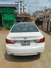 Hyundai Sonata 2012 White for sale