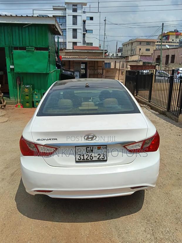 Hyundai Sonata 2012 White
