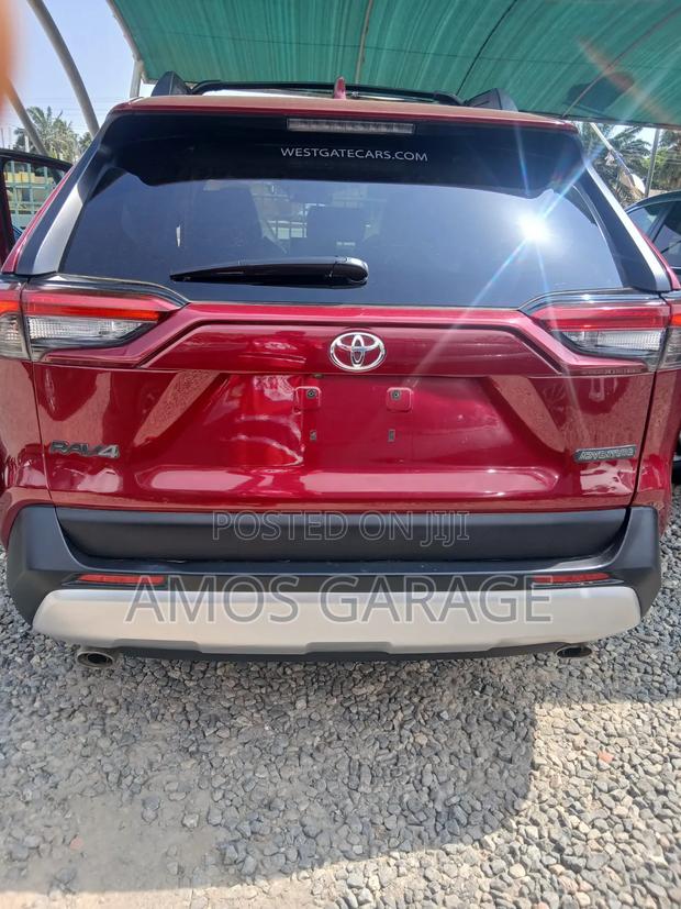 Toyota RAV4 Adventure 2019 Red