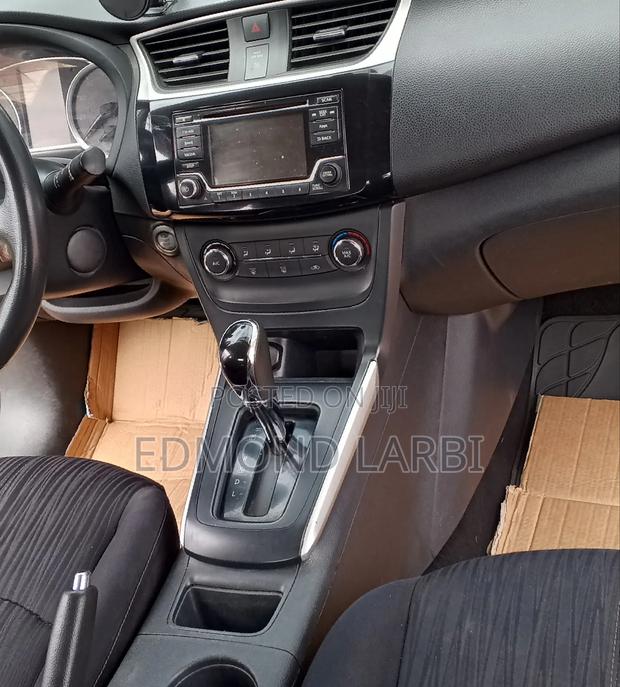 Nissan Sentra 2016 Gray
