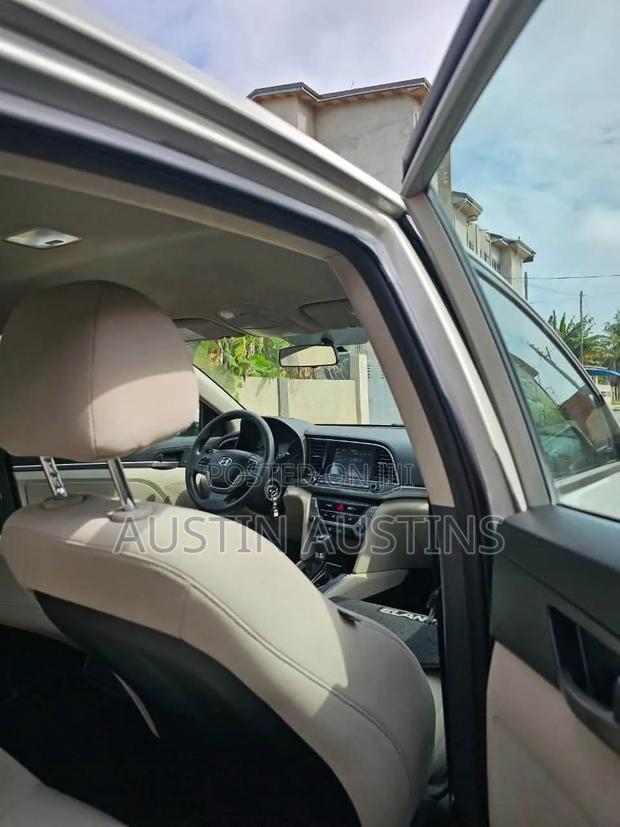 Hyundai Elantra 2018 Gray