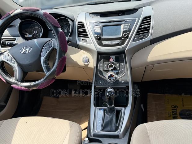Hyundai Elantra Limited 4dr Sedan (1.8L 4cyl 6A) 2015 Blue