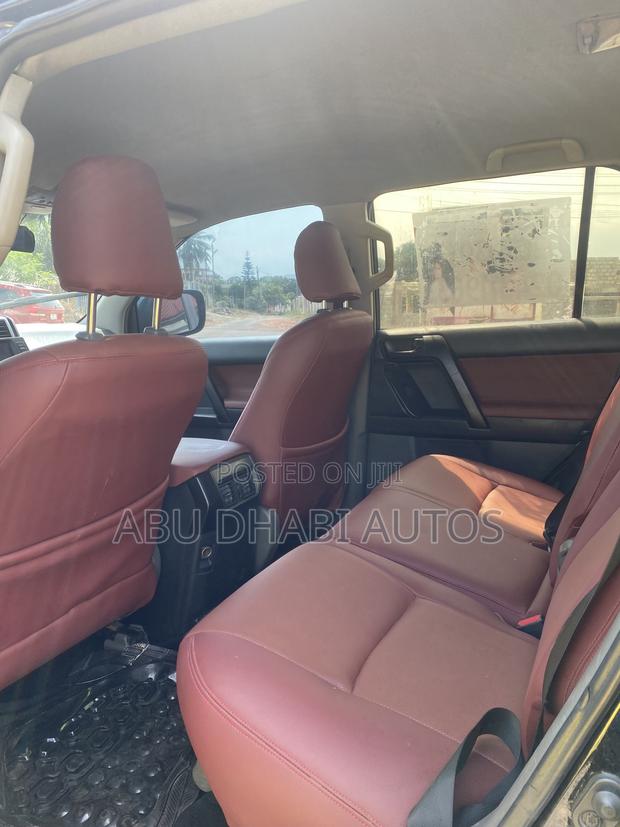 Toyota Land Cruiser Prado 2.7 i 2012 Black