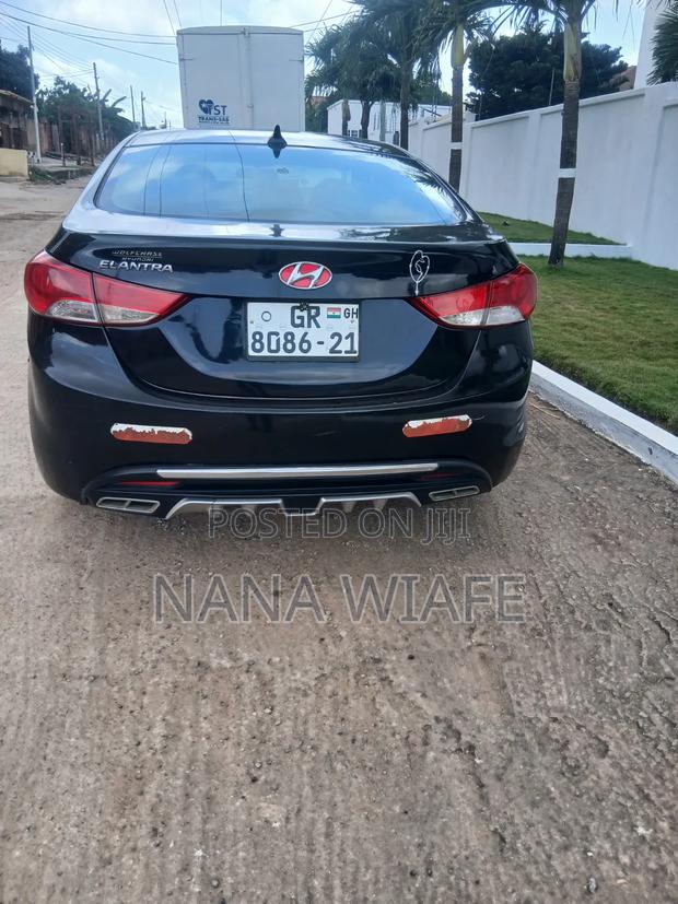 Hyundai Elantra 2012 Black