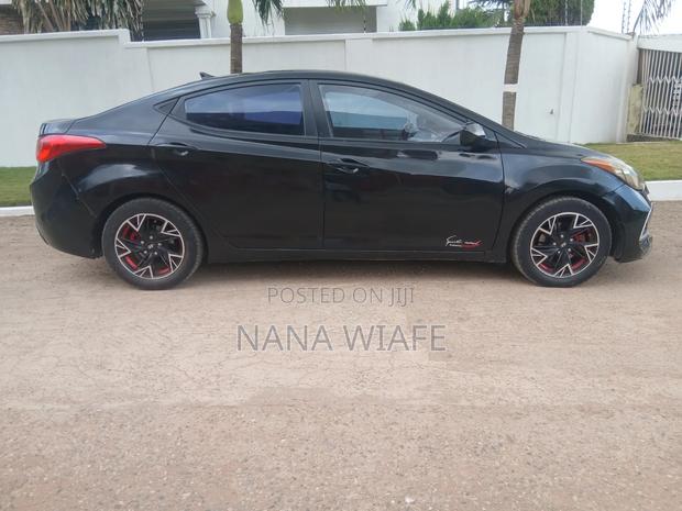 Hyundai Elantra 2012 Black